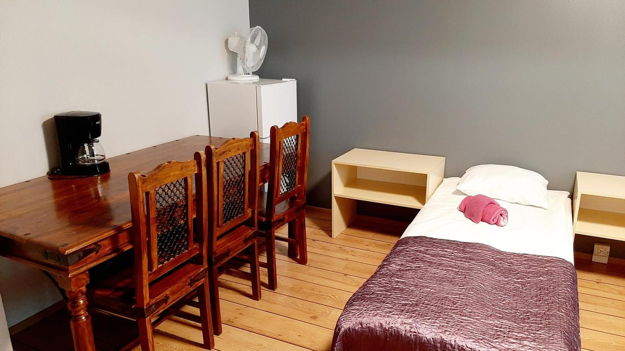 Center Hostel Kaatrahovi Лиекса Стая снимка